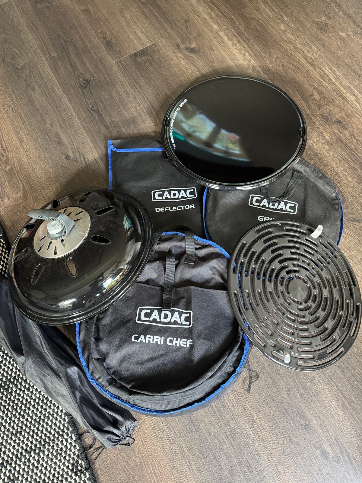 Cadac Carri Chef skottelbraai bbq in nette staat met tassen, Ophalen, Gebruikt