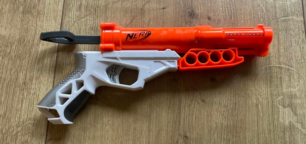 Nerf doubledown gun pistool dubbele loop, Kinderen en Baby's, Speelgoed | Buiten | Actiespeelgoed, Ophalen of Verzenden, Zo goed als nieuw