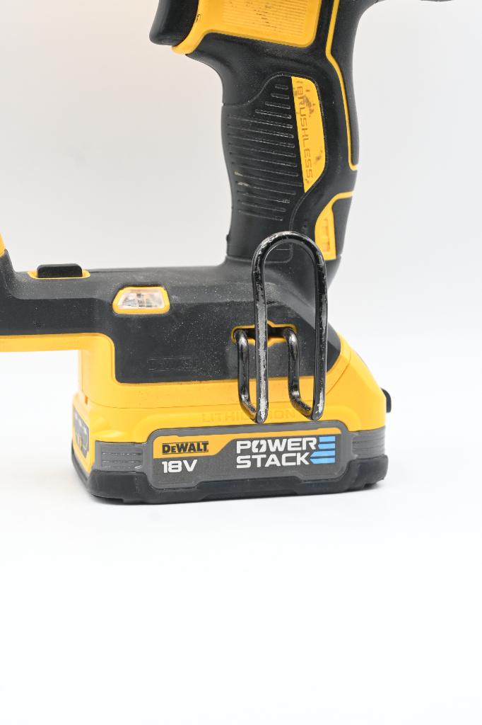 DeWalt Tacker DCN681D2, Gebruikt, -, Ophalen of Verzenden, Info@buy-sell.nl