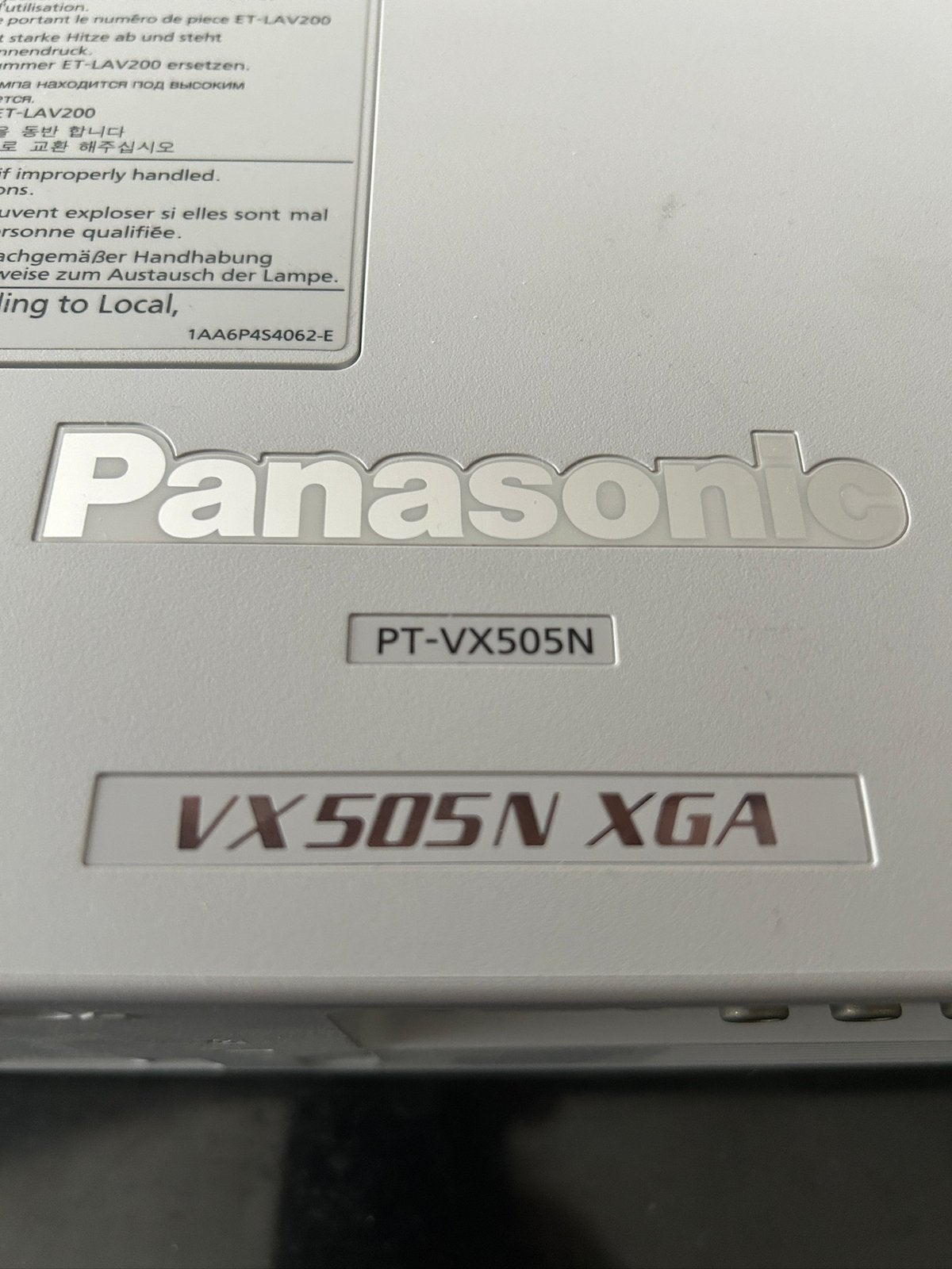 Beamer met scherm, Ophalen, Panasonic, Full HD (1080), Gebruikt