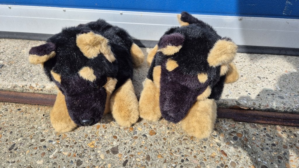Heren pantoffels Duitse Herder, hond, maat L (44-47). S47, Tweedehands verkoop, Tweedehands verkoop, Zwart, Ophalen of Verzenden