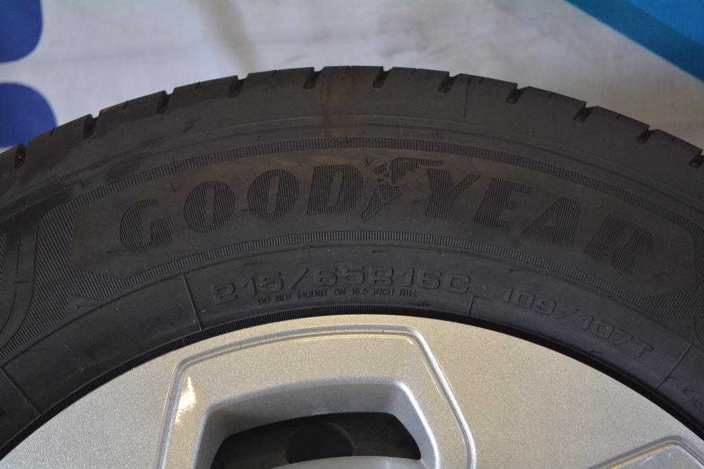 Reservewiel Ford Transit Custom 6 gaats met Goodyear banden, Ophalen, Nieuw