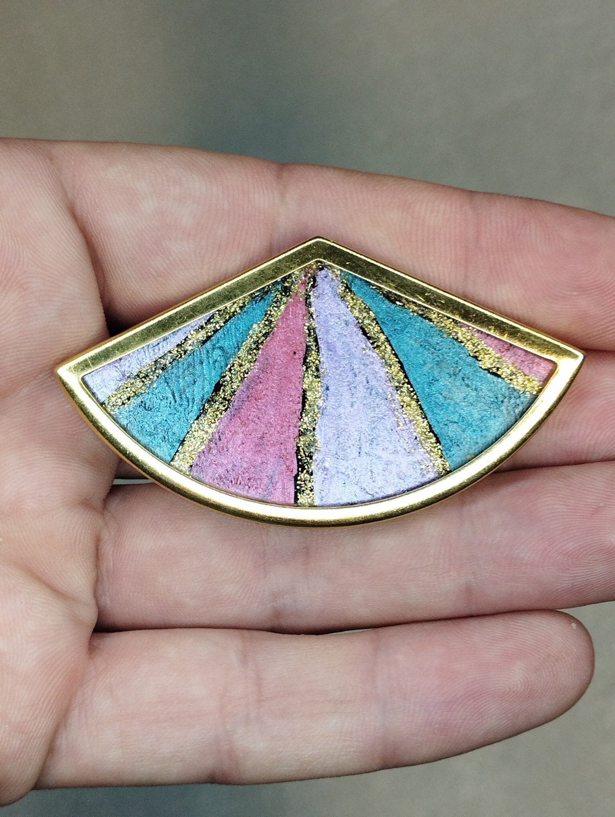 Prachtige vintage broche, Ophalen of Verzenden, Zo goed als nieuw, Overige materialen
