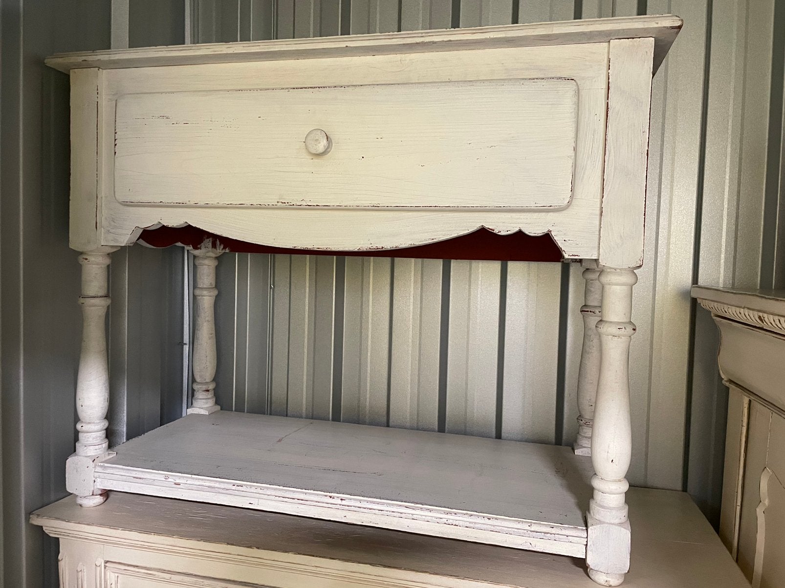 Oude brocante sidetable wit, Ophalen, Gebruikt