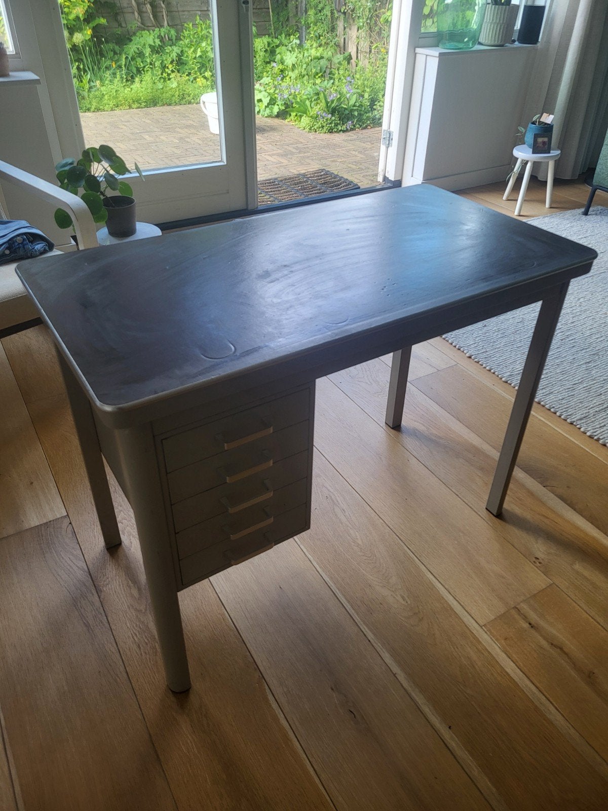 Vintage stalen typistenbureau jaren 60/70, Huis en Inrichting, Gebruikt, 96 cm, Met lades, Metaal
