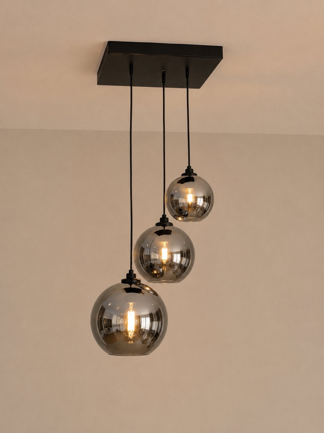 By eve bulb smoke glas 3 plafond, Huis en Inrichting, Lampen | Hanglampen, Ophalen, Zo goed als nieuw, Glas