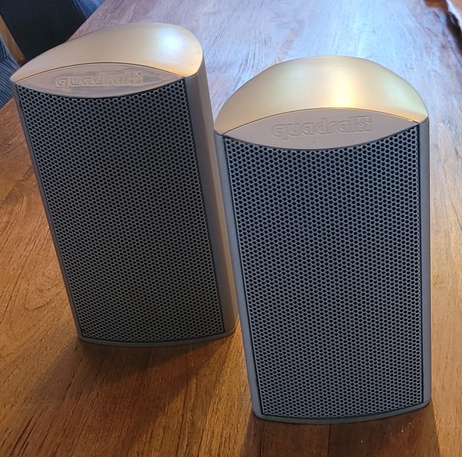 Quadral ALP210S Satellite en ALP210B Center speakerset, Overige merken, Gebruikt, Ophalen of Verzenden, Geschikt voor surround/home cinema
