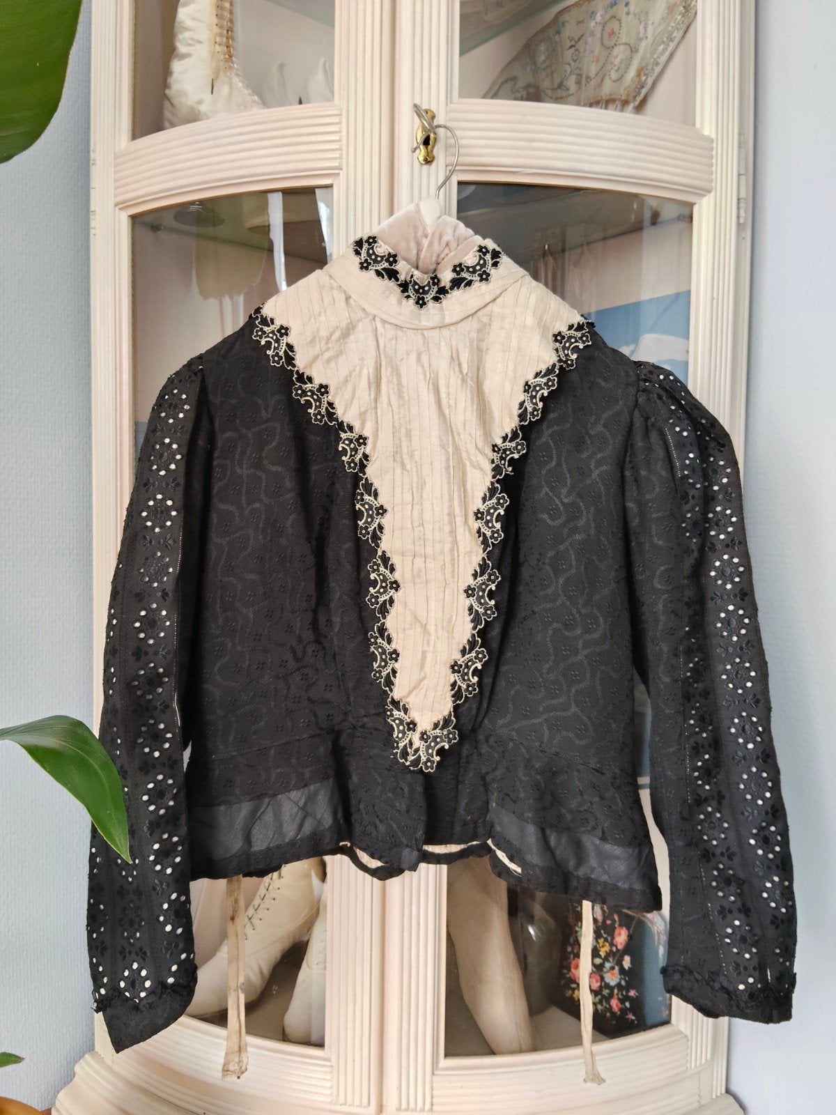 Antiek Victoriaanse zwart wit zijde bodice 19 e eeuw, Ophalen of Verzenden, Dames