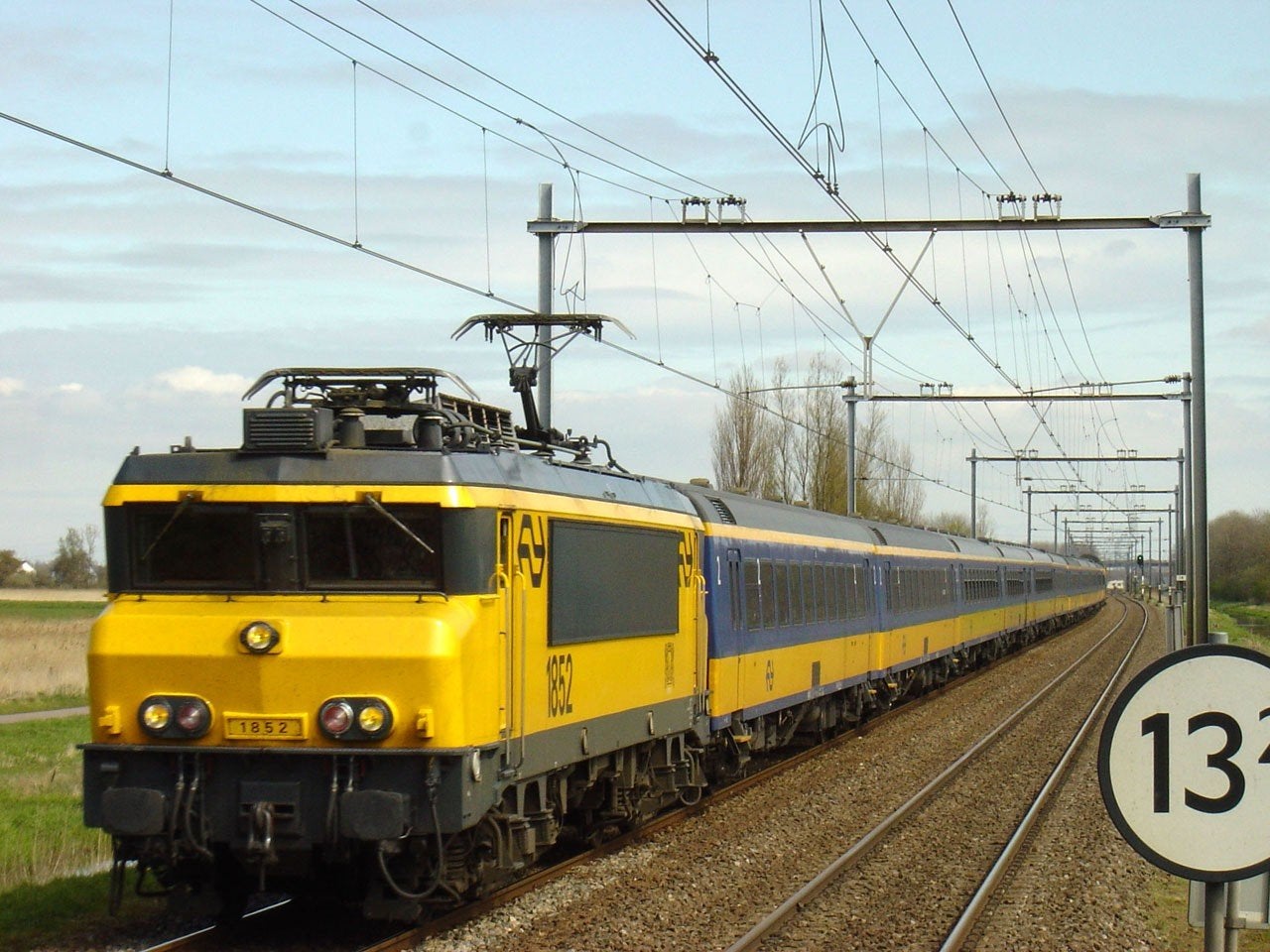 ns 1800 met 6 ICR rijtuigen. Spoor G., Gelijkstroom, Ophalen, Overige merken, Nieuw