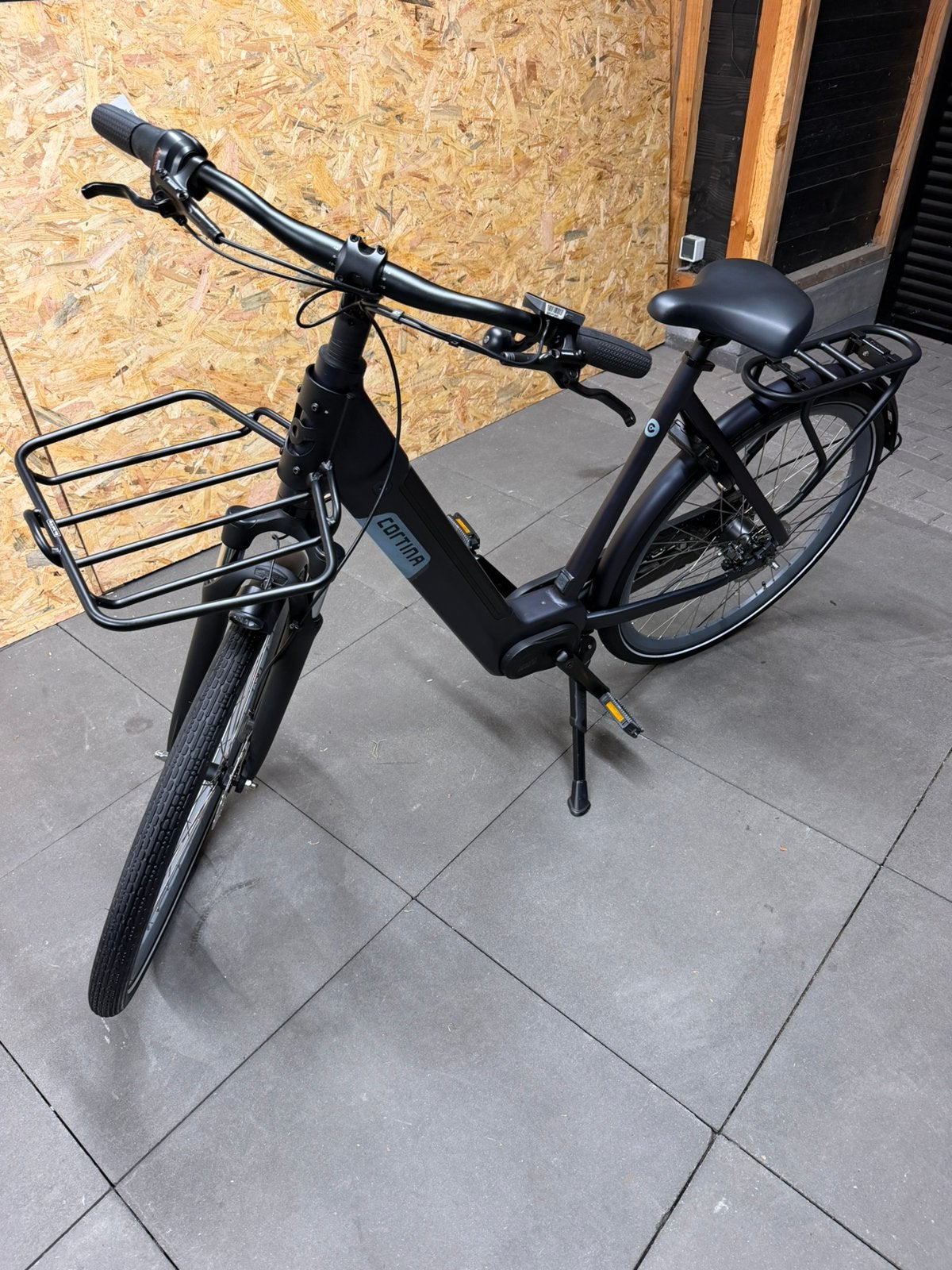 Cortina E-Nite E-bike – Maat 57 – 500 Wh accu, Ophalen, Zo goed als nieuw, Cortina, 50 km per accu of meer