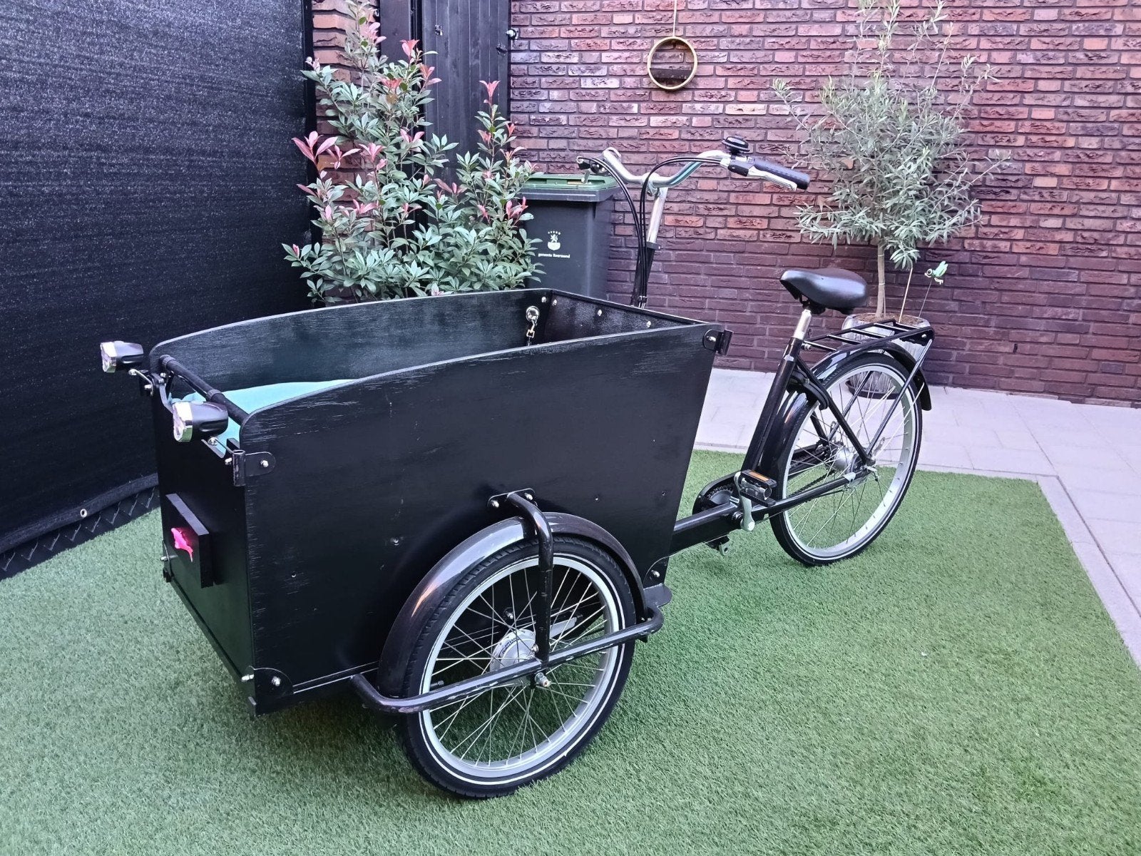 Bakfiets, aangepast om hond(en) in te vervoeren, Ophalen, Zo goed als nieuw, Trommelrem, Overige merken