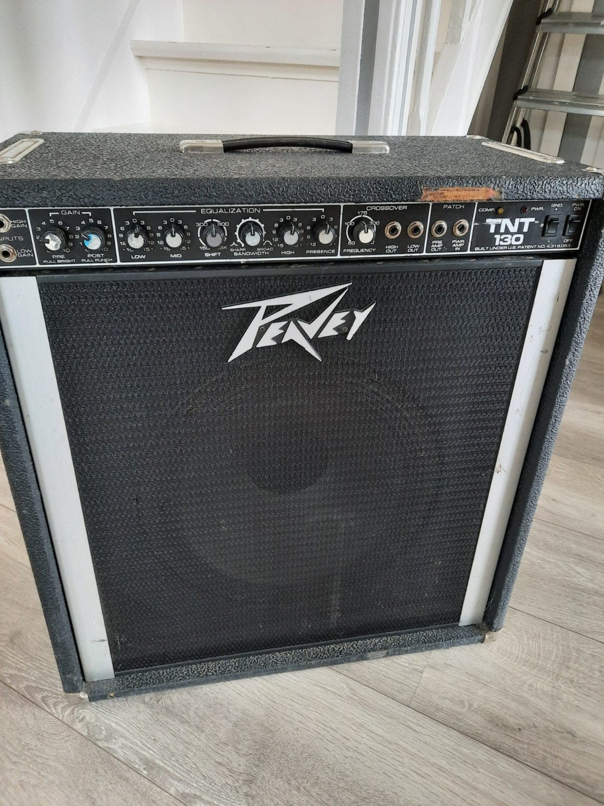 Peavey TNT 130 Basgitaarversterker - 130 Watt Combo, Ophalen, Gebruikt, Basgitaar, 100 watt of meer