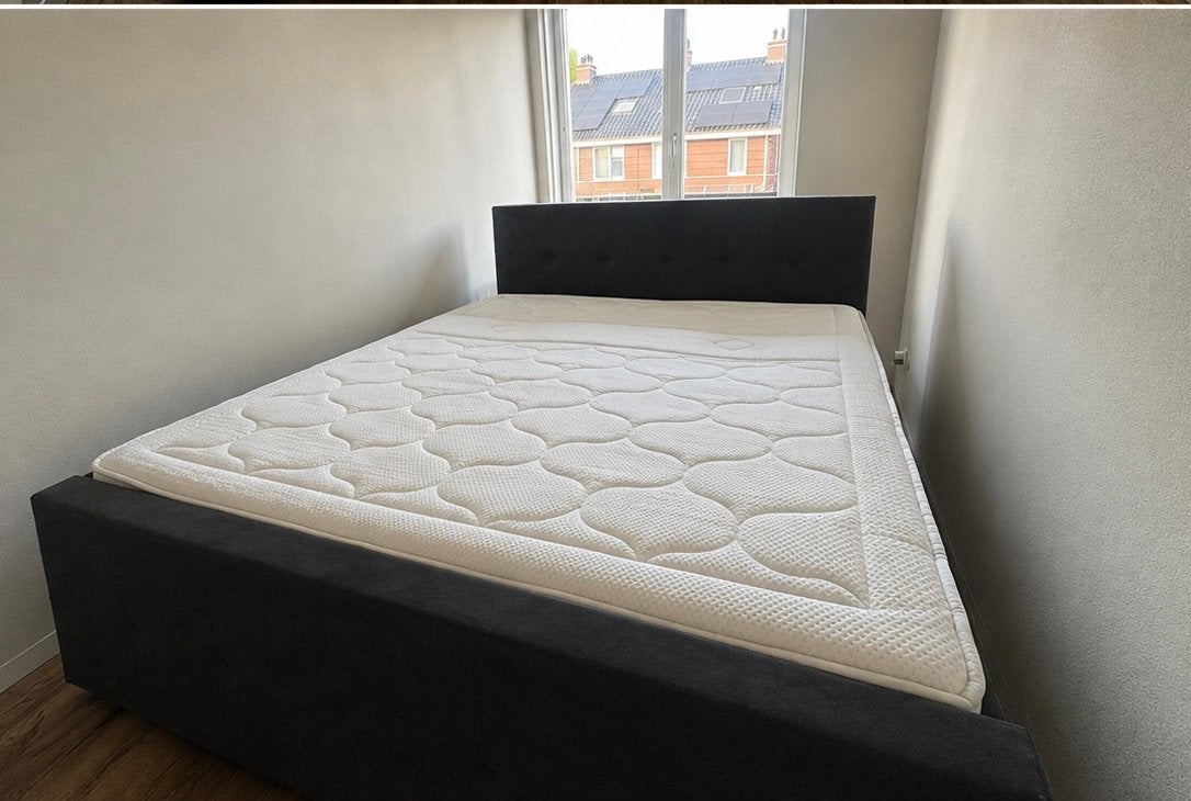 Swiss Sense Boxspringbed 180x200 cm met matras en topper, Ophalen, Zwart, Tweepersoons, Zo goed als nieuw