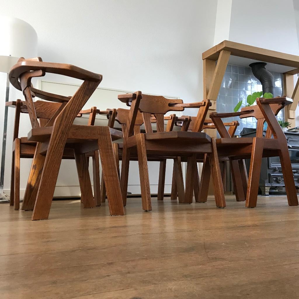 Set 7 Vintage brutalist brutalized eiken stoel design, Gebruikt, Bruin, Ophalen of Verzenden, Nvt