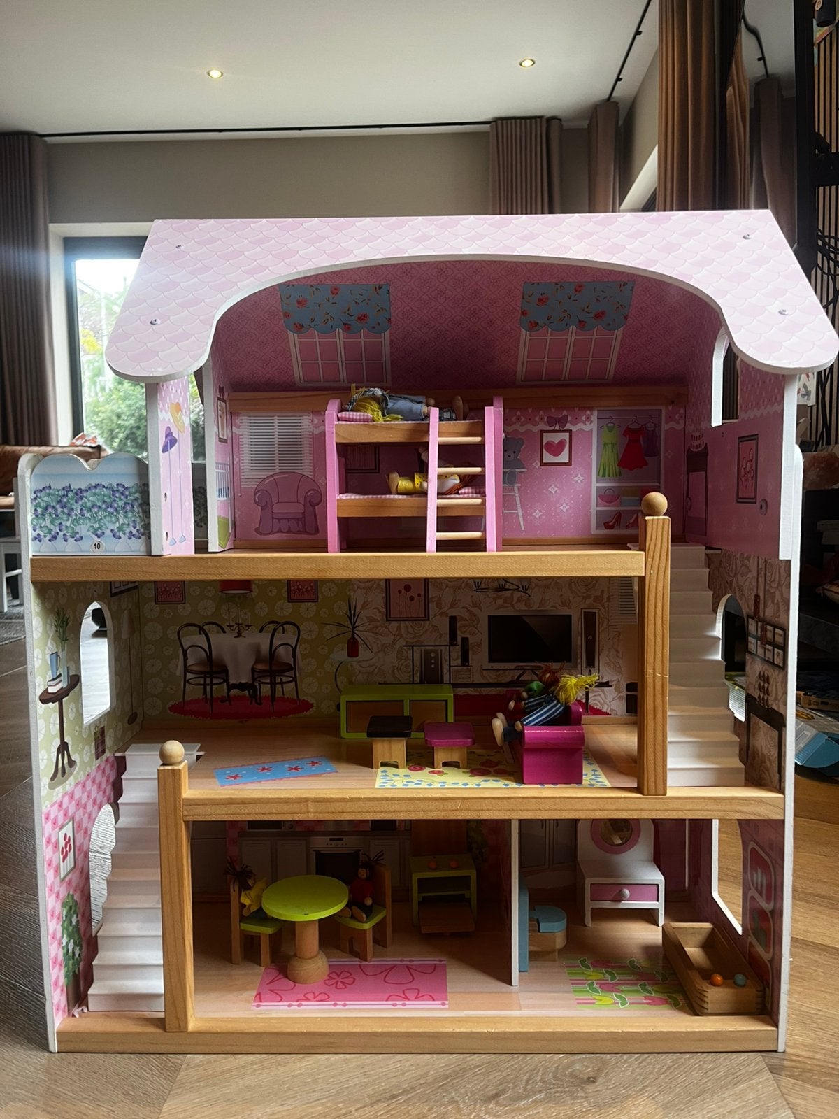Houten poppenhuis, Ophalen, Zo goed als nieuw, Poppenhuis