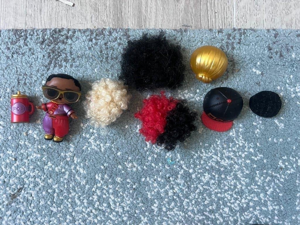 LOL Surprise accessoires setje – pruik, bril, hoedje, Ophalen of Verzenden, Gebruikt, Overige typen