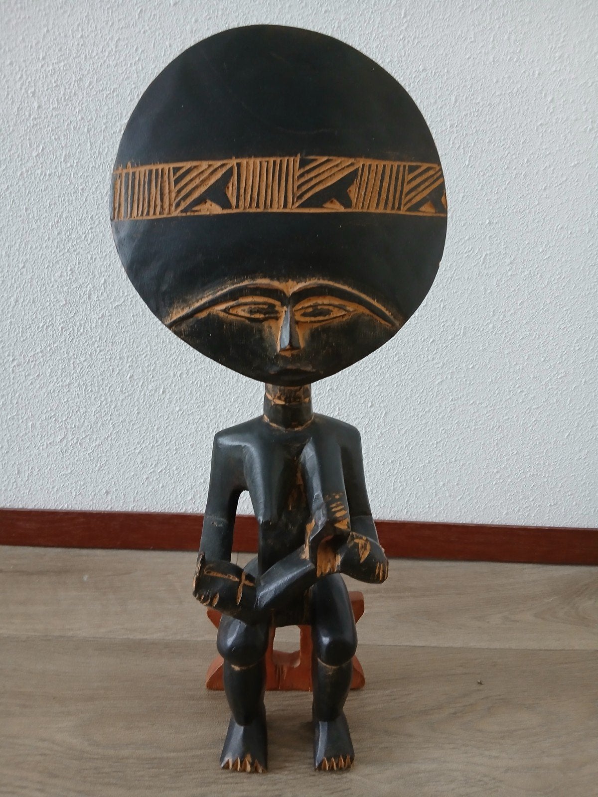 Afrikaans vruchtbaarheidsbeeld vrouw met kind, Ophalen, Hout, Bruin