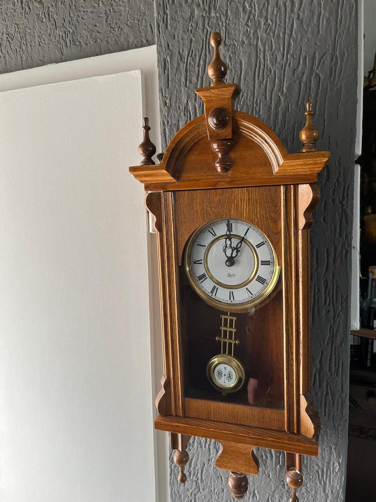 Antike Klok ….., Ophalen of Verzenden