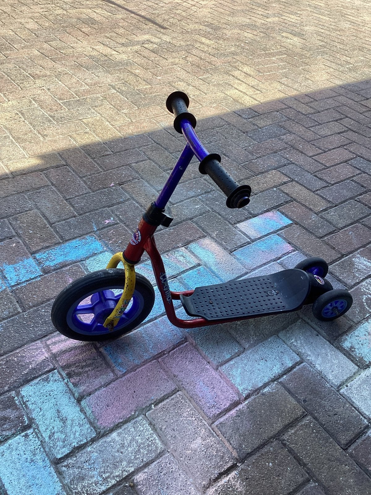 Kinderstep autoped met 3 wielen - Rood/Blauw, Ophalen, Gebruikt, Gewone step