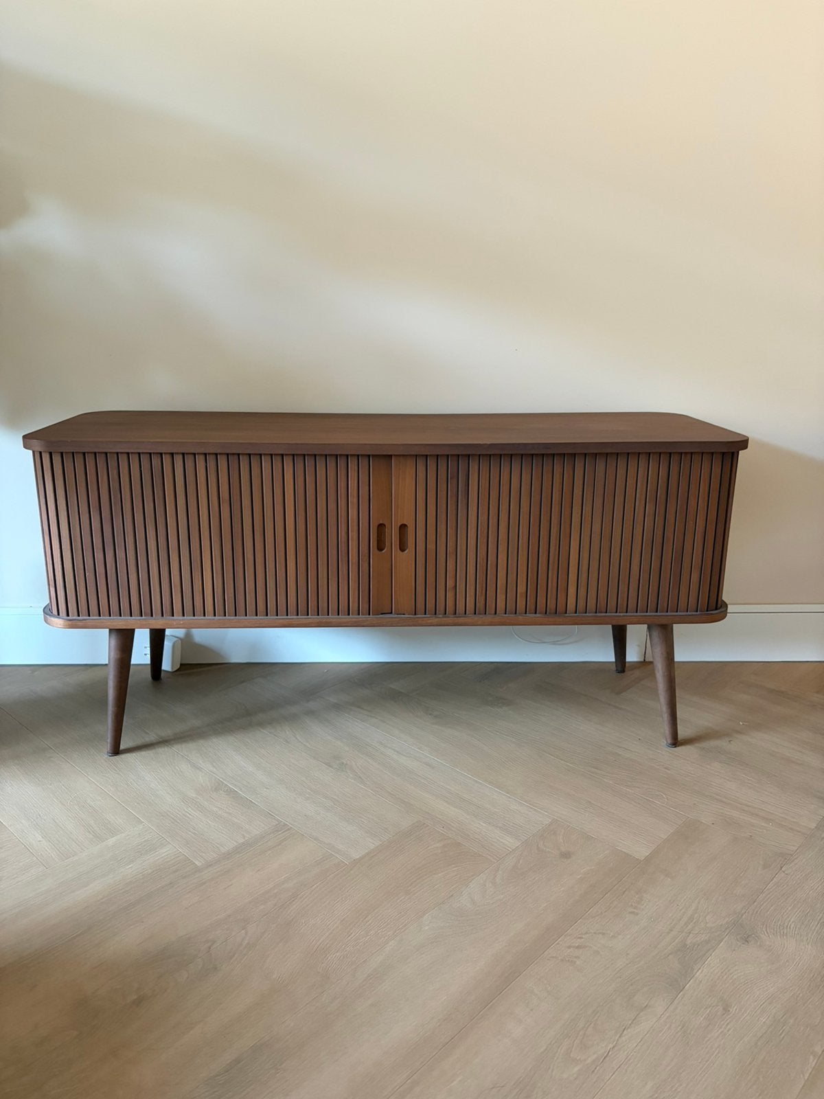 Zuiver tv meubel barbier walnoot, Ophalen, Zo goed als nieuw, 25 tot 50 cm, Glas