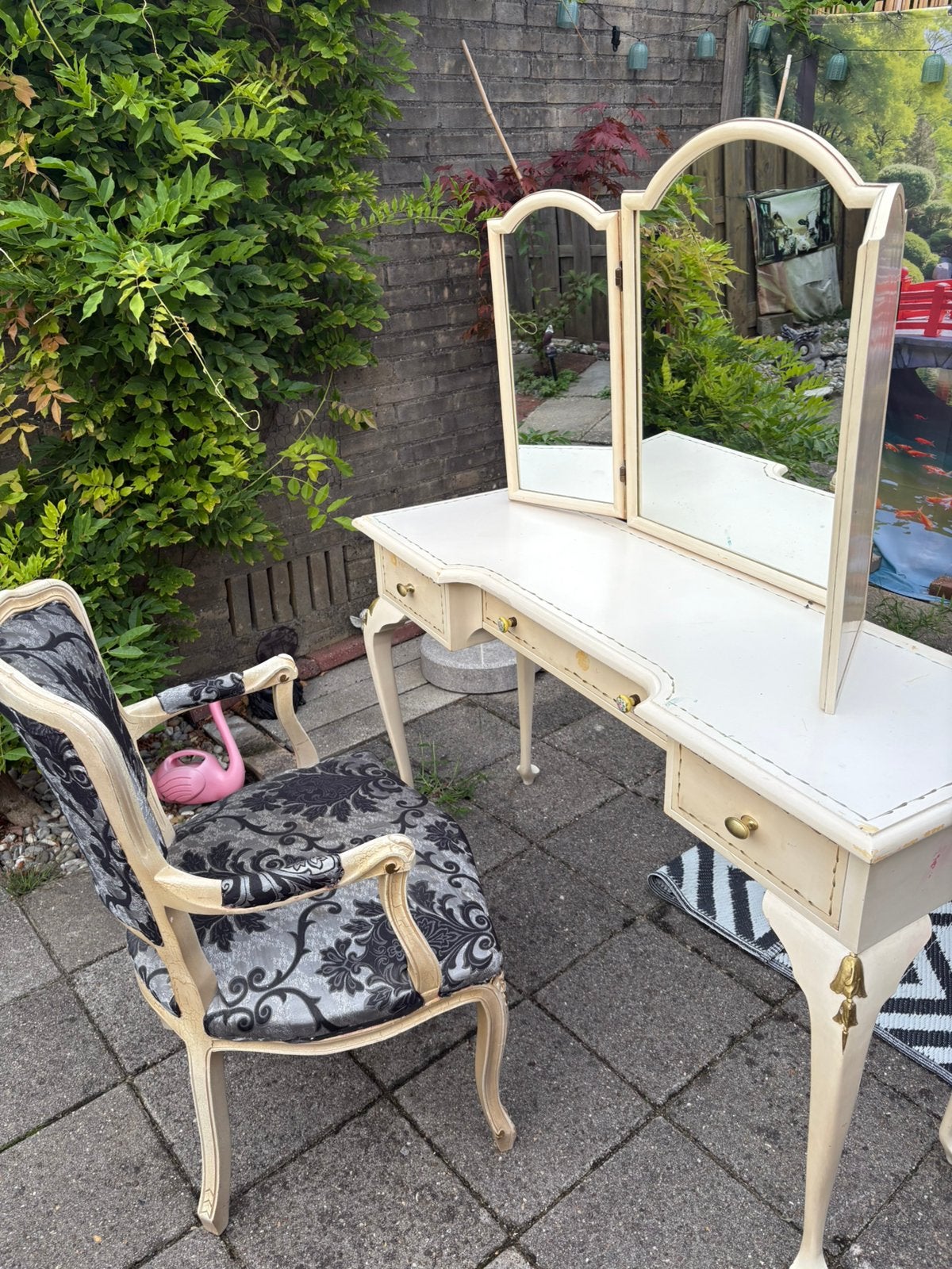 Toilettafel met stoel, Ophalen