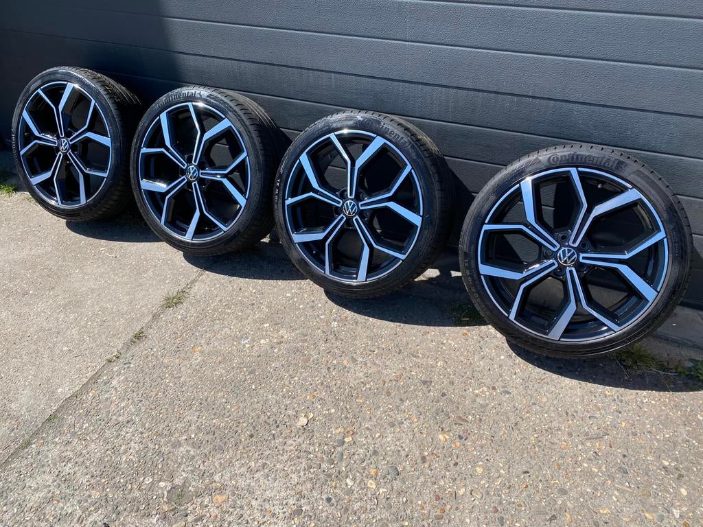 VW Polo 2G Faro 18 inch velgen GTI/R-line met zomerbanden, Auto-onderdelen, Banden en Velgen, 18 inch, 215 mm, Velg(en), Ophalen of Verzenden