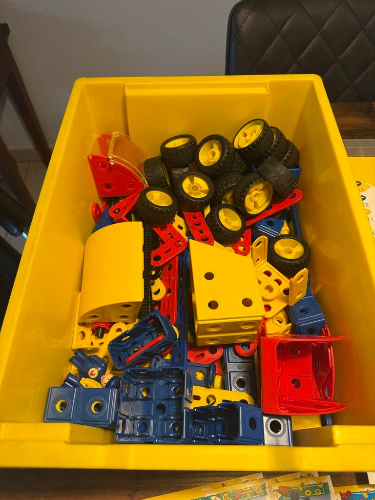 Meccano Junior Bouwset met 333 onderdelen, Kinderen en Baby's, Speelgoed | Educatief en Creatief, Ophalen of Verzenden, Gebruikt