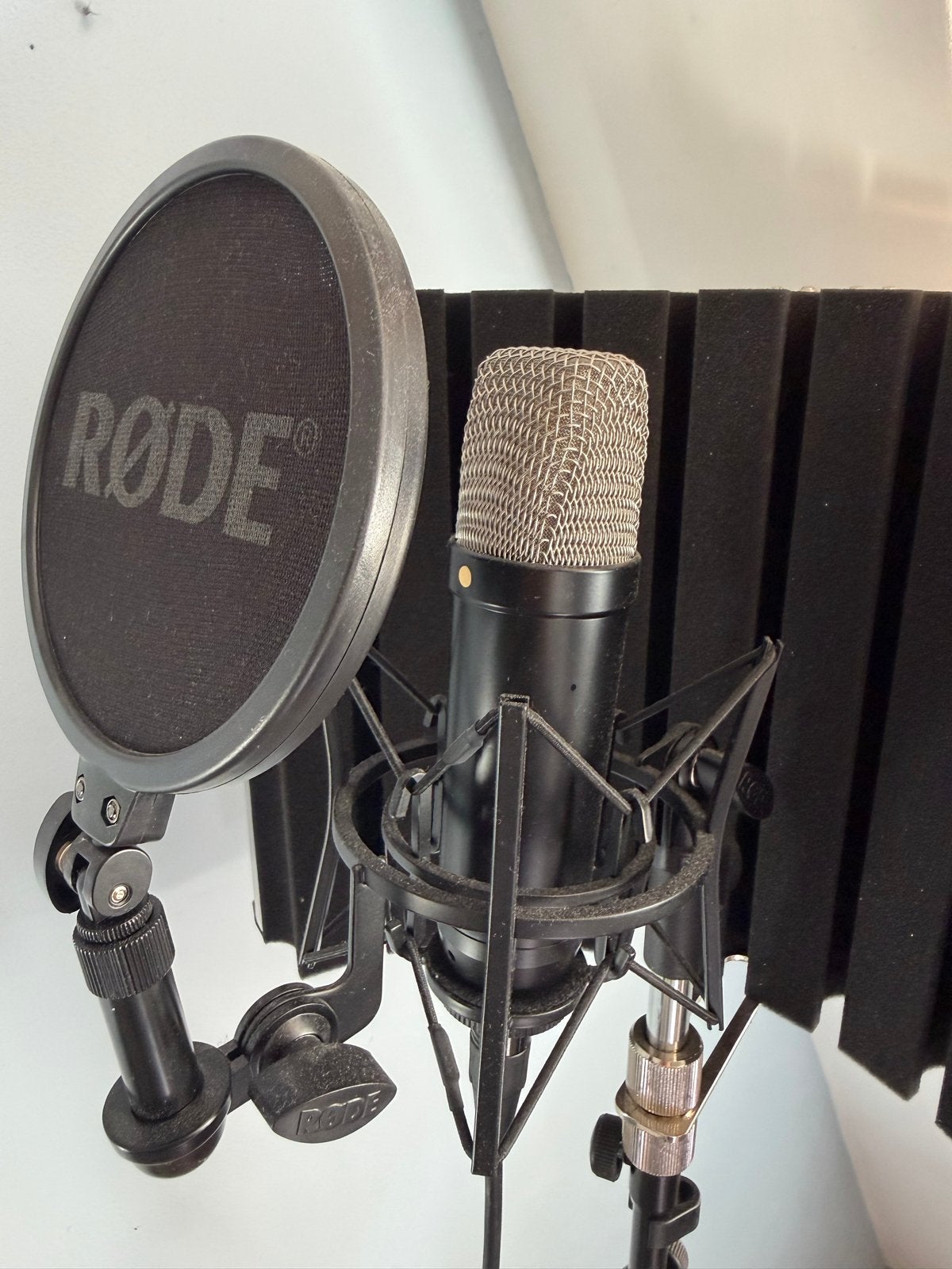 Rode NT1 Black studiomicrofoon - Zo goed als nieuw, Muziek en Instrumenten, Microfoons, Ophalen, Zo goed als nieuw, Studiomicrofoon