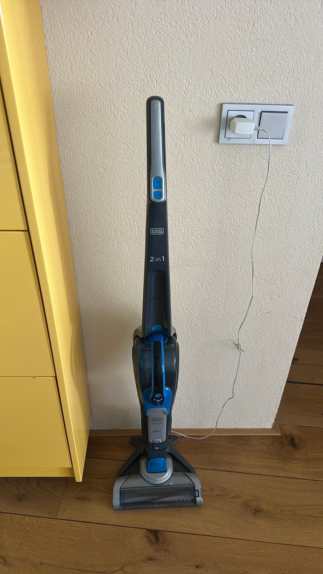 Black Decker Dustbuster 2 in 1 SVJ520BFS, Ophalen of Verzenden, Zo goed als nieuw, Kruimeldief