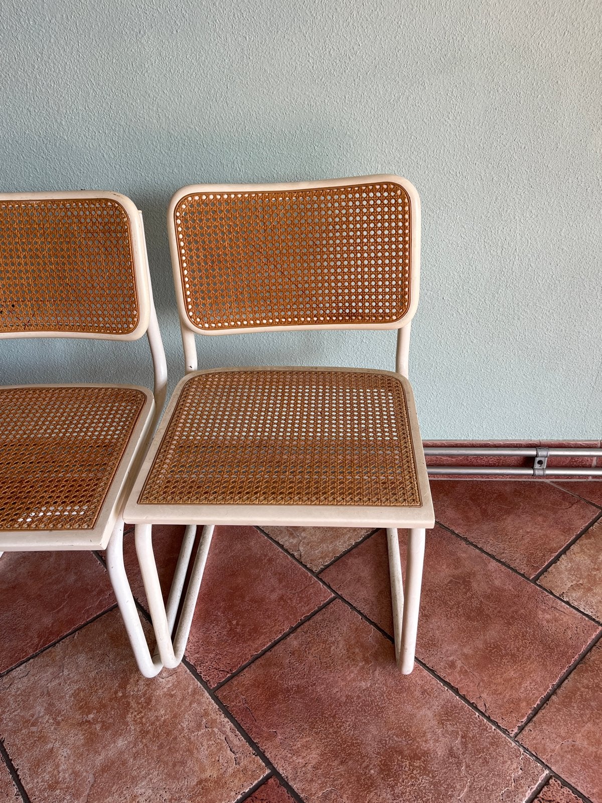 Set van 3 vintage stoelen met rotan zitting en rugleuning, Ophalen