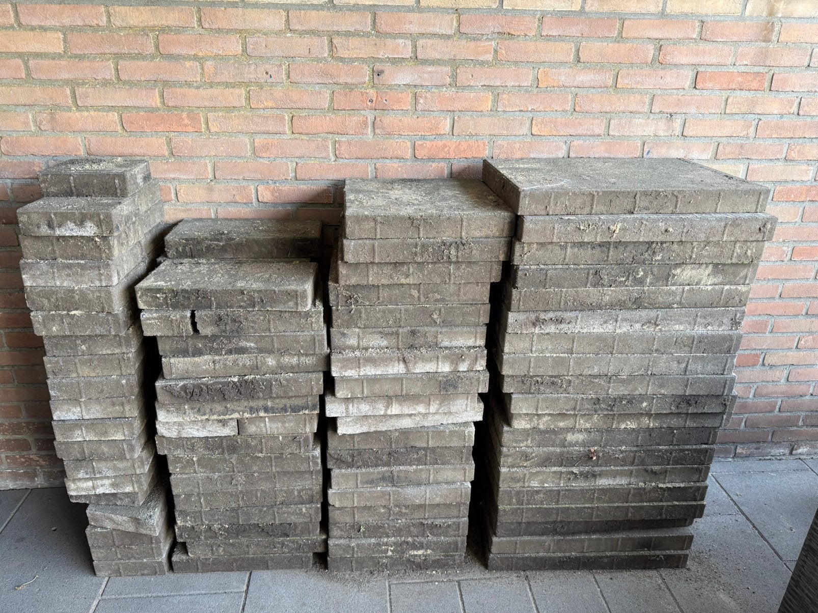 +/- 11 m2 tegels, Ophalen, Gebruikt, 10 m² of meer, Beton