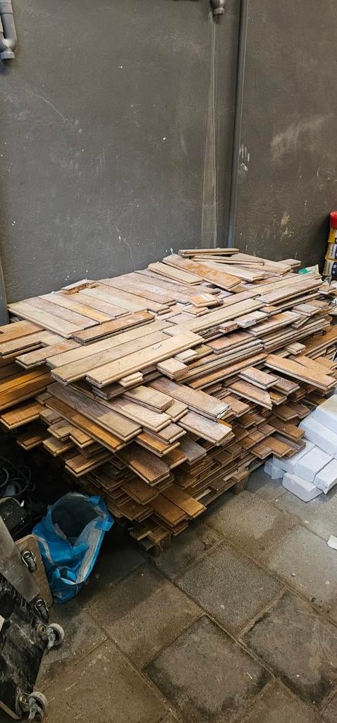 Eikenhouten vloerdelen - 35 m² - 22mm dik - Hoensbroek, Doe-het-zelf en Verbouw, Ophalen, Vloerdelen of -planken, 10 m² of meer