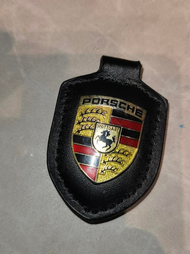 Gebruikt origineel porsche sleutelhanger vanuit porsche deal, Verzamelen, Sleutelhangers, Ophalen of Verzenden, Gebruikt, Merk