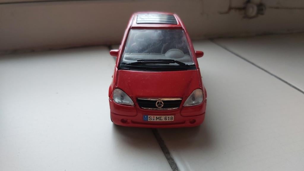 Mercedes-Benz A-klasse A140 schaalmodel rood, Ophalen of Verzenden, Gebruikt, Auto, Overige merken