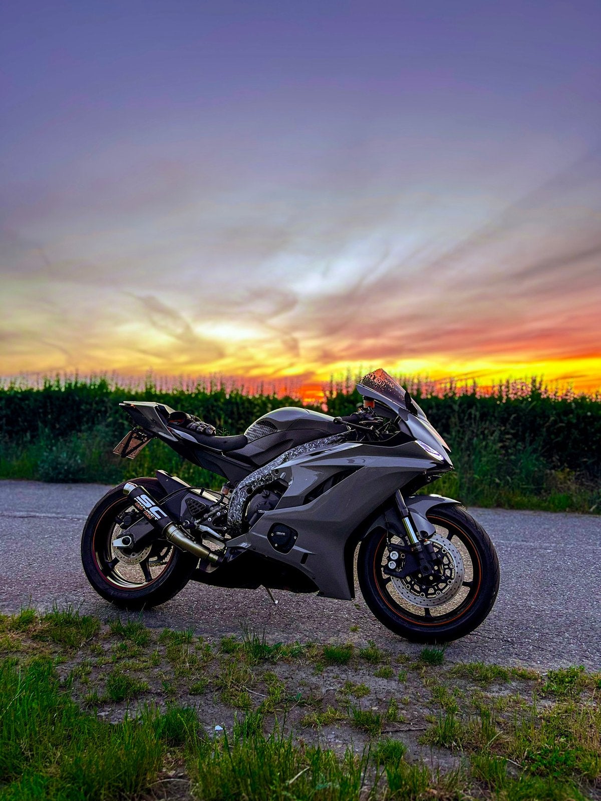 Yamaha YZF-R6 RJ11/RJ27 ombouw – Nardo Grey – One of a Kind