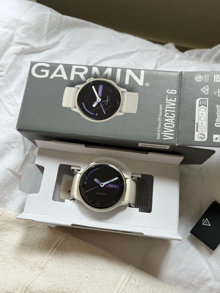 Garmin Vivoactive 6 - Zo goed als nieuw, Wit, Ophalen of Verzenden, Zo goed als nieuw, Waterdicht
