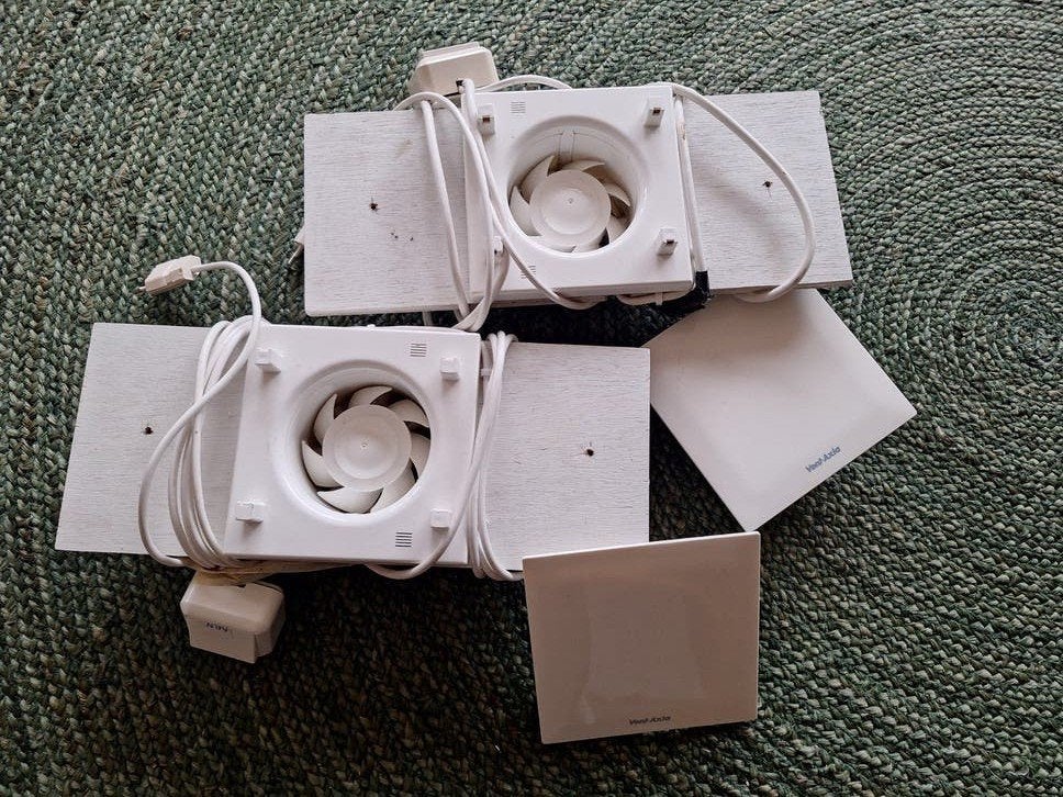 Vent-Axia ventilatie/ventilatoren (2 stuks), Doe-het-zelf en Verbouw, Ventilatie en Afzuiging, Ophalen of Verzenden, Gebruikt