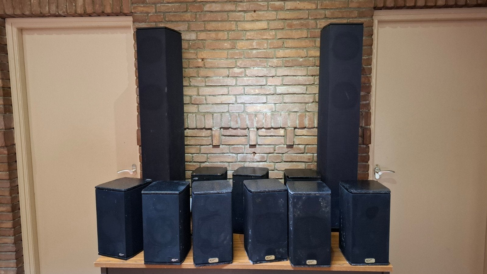 11 Allure speakers, Audio, Tv en Foto, Luidsprekers, Ophalen, Minder dan 60 watt, Front, Rear of Stereo speakers, Overige merken
