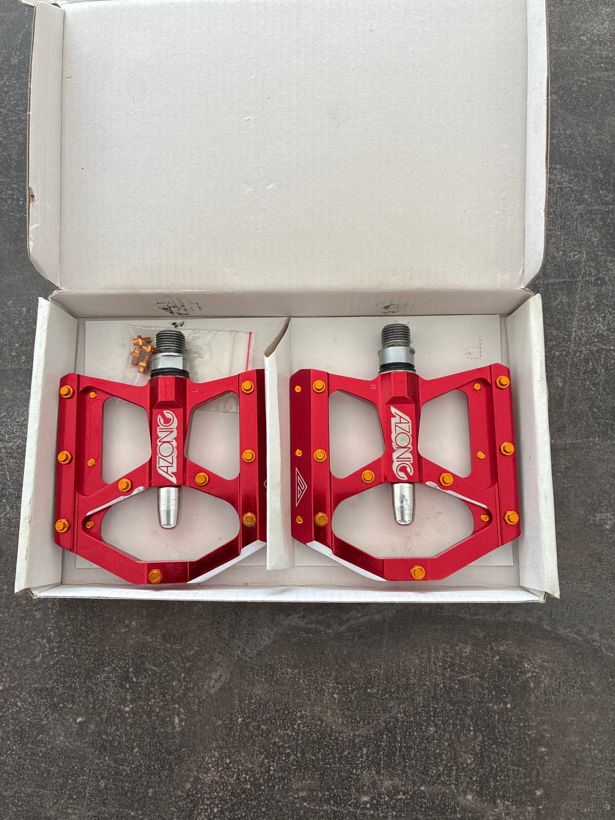AZONIC Fiets Pedalen Rood - Zo goed als nieuw, Zo goed als nieuw, Aluminium, Mountainbike, Ophalen