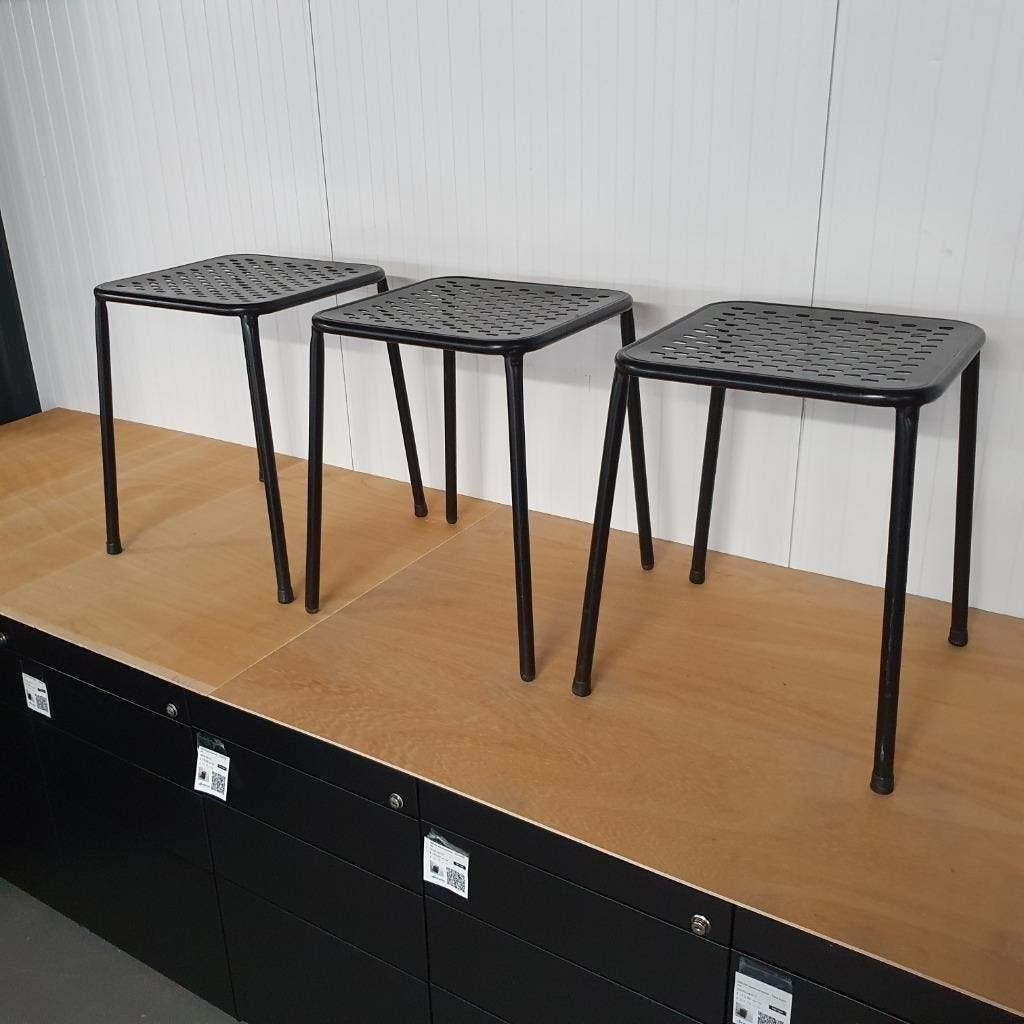 3x Metalen krukken - zwart - 50 cm zithoogte