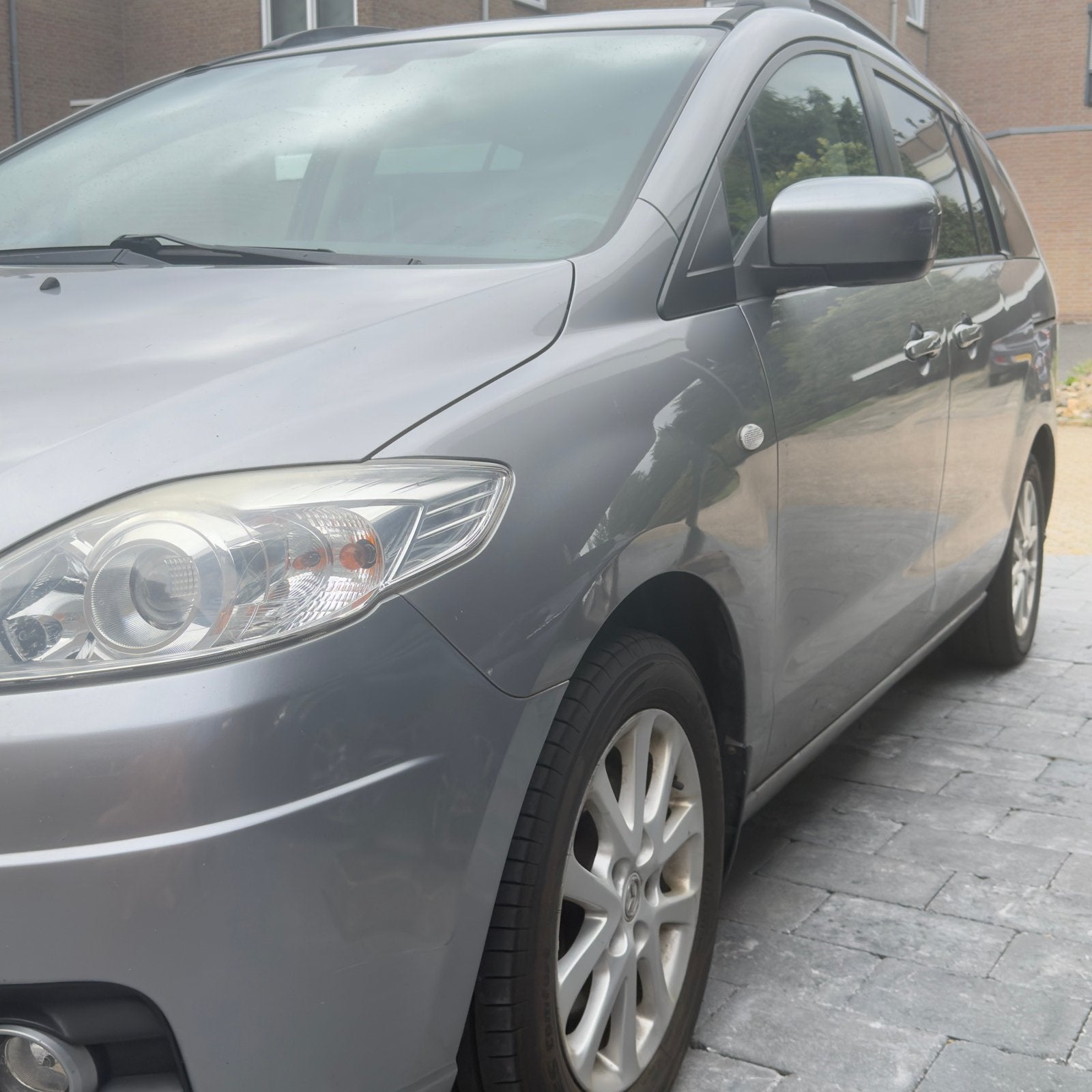 Mazda 5 1.8 2010 Grijs, Auto's, 4 cilinders, 7 stoelen, Origineel Nederlands, Handgeschakeld