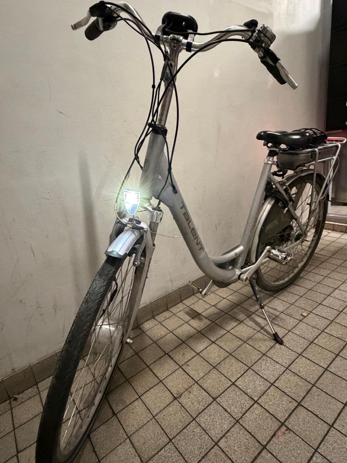 Talent E-Bike Damesfiets - Gebruikt, Goede Staat, Ophalen, Gebruikt, Overige merken, Versnellingen