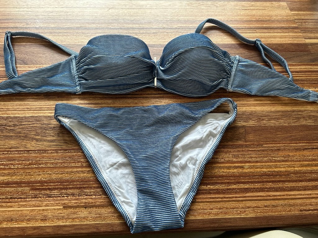 Femilet bikini wit / blauw maat 75 C broekje 36, Blauw, Ophalen of Verzenden, Zo goed als nieuw, Bikini