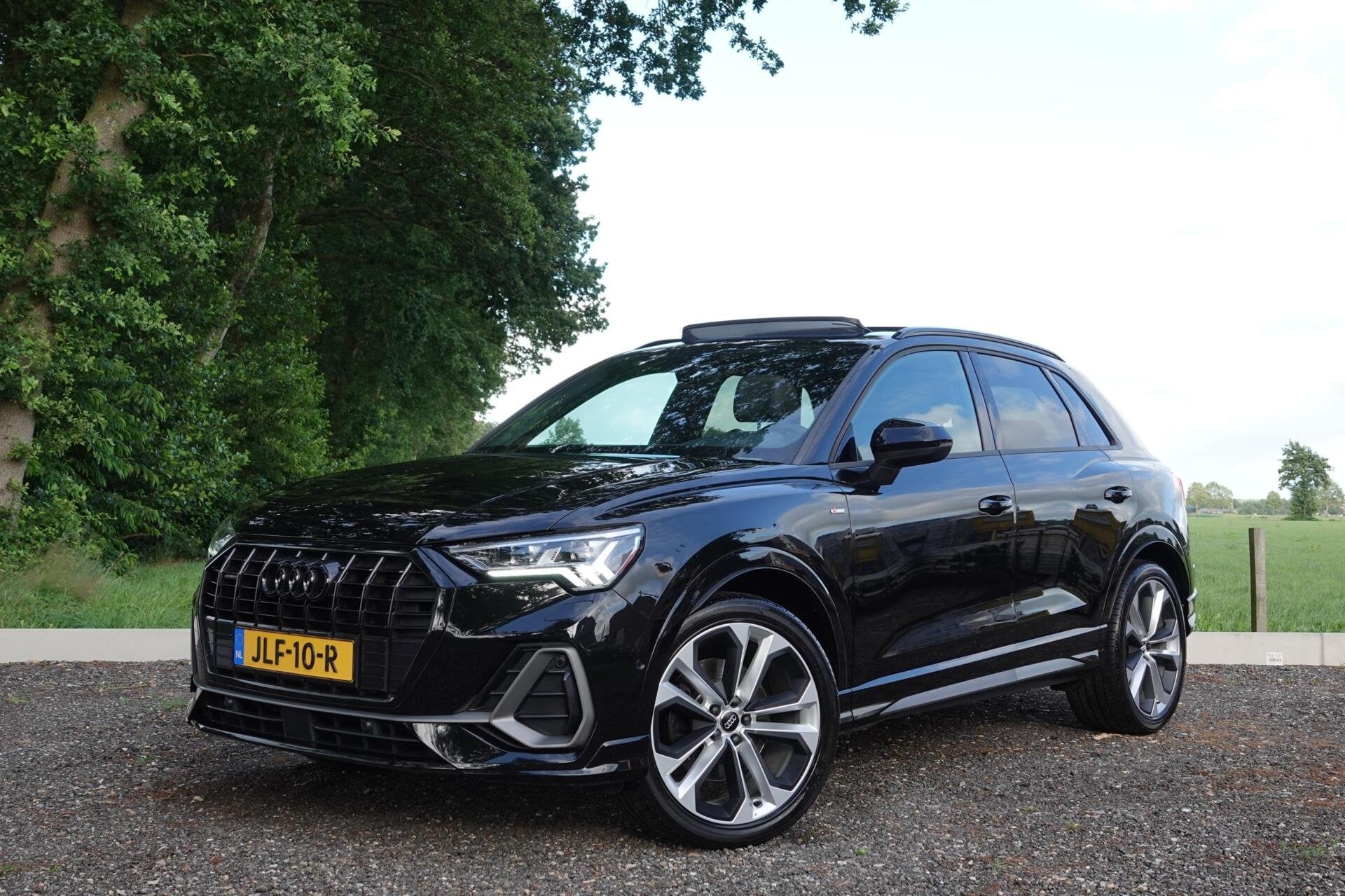 Audi Q3 40 TFSI Quattro S-Line PANO STANDKACHEL CAMERA B&O, Automaat, Gebruikt, Euro 6, 1984 cc