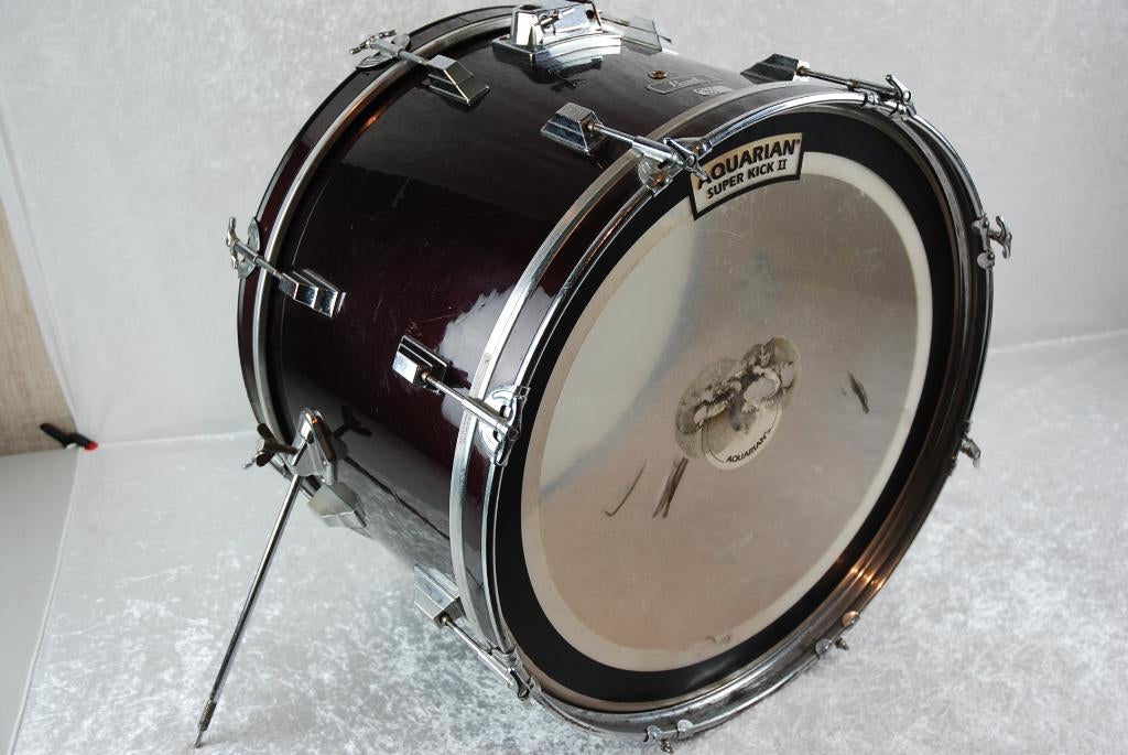 Pearl Basdrum wijnrood 22x15 inch   <24242327>, Gebruikt, Drums of Percussie, Ophalen of Verzenden, .