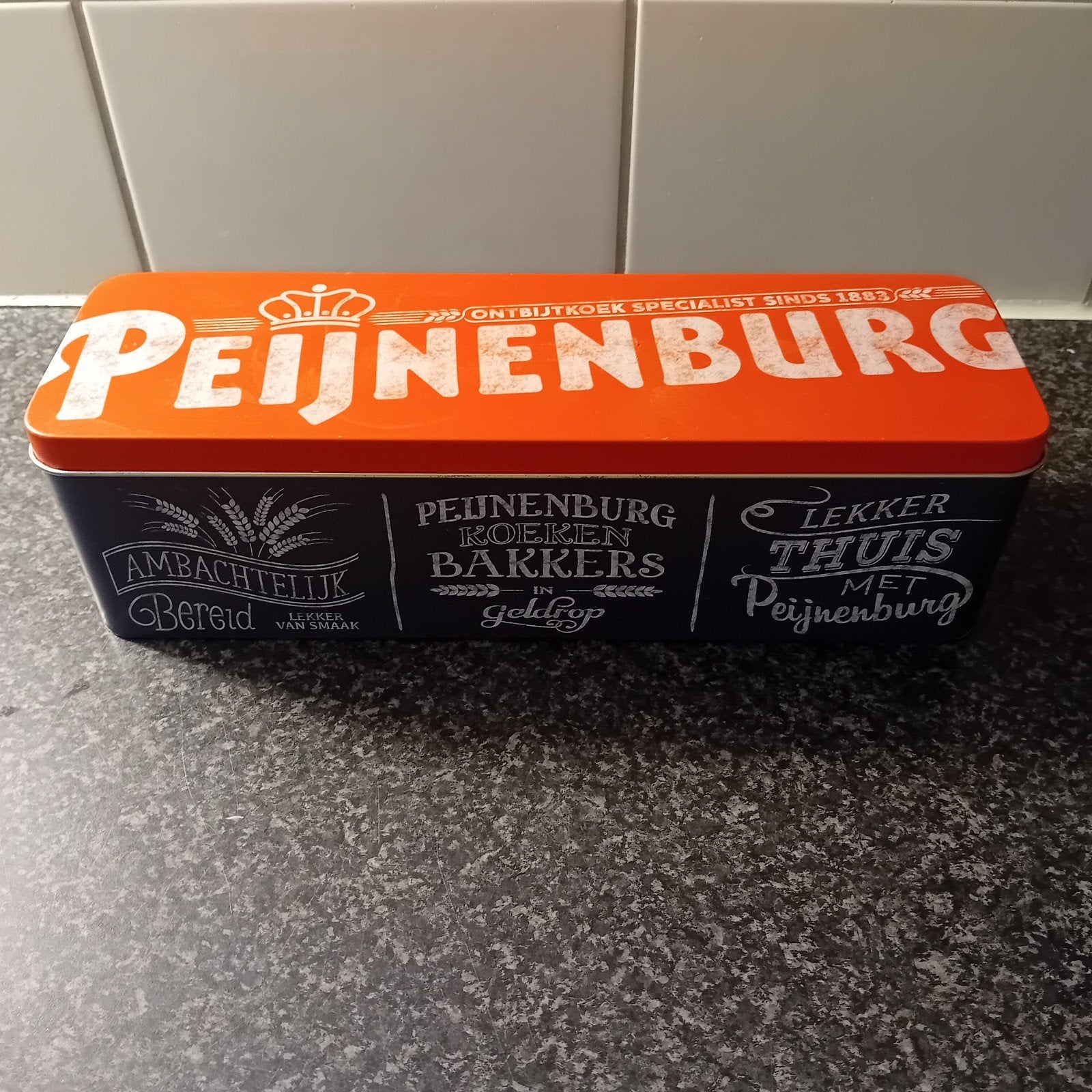 Peijnenburg Ontbijtkoek Blik - Vintage Design, Verzamelen, Blikken, Ophalen of Verzenden, Gebruikt, Koek(jes)
