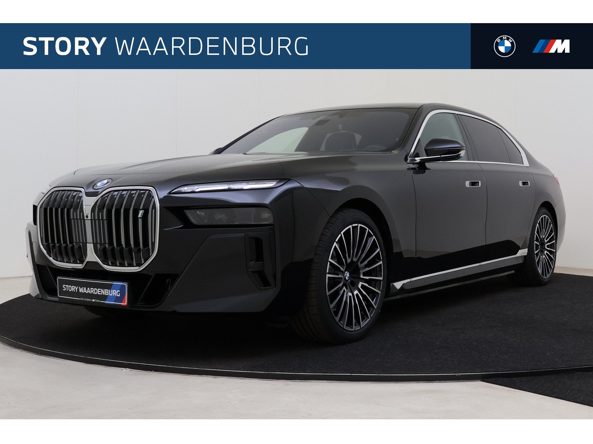 BMW i7 eDrive50 M Sport / Panoramadak / Massagefunctie / Sto, Auto's, Automaat, Dealer onderhouden, Achterwielaandrijving, Zwart