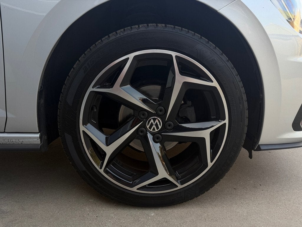 Volkswagen POLO 1.0 TSI R-Line Dsg Camera Led Carplay, Auto's, Volkswagen, Gebruikt, Euro 6, 95 pk, 1096 kg