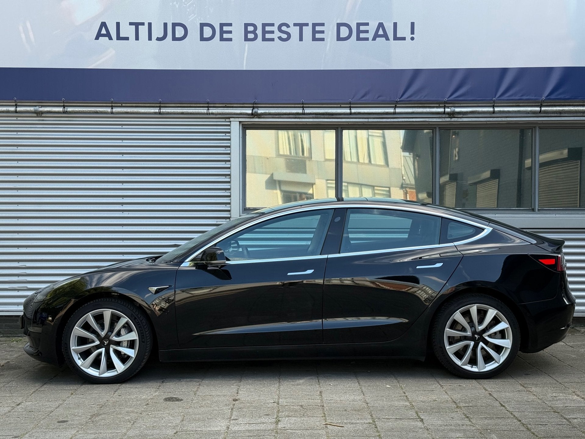Tesla Model 3 Dual Long Range AWD 75 kWh l Pano l Leder l Ca, Auto's, Automaat, Zwart, 84 €/maand, Stoelverwarming
