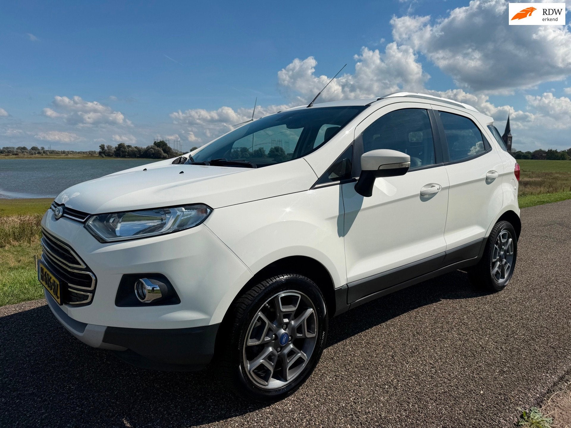 Ford EcoSport 1.0 EcoBoost Titanium Distri VV Airco Cruise L, Auto's, Voorwielaandrijving, Euro 5, 125 pk, Gebruikt